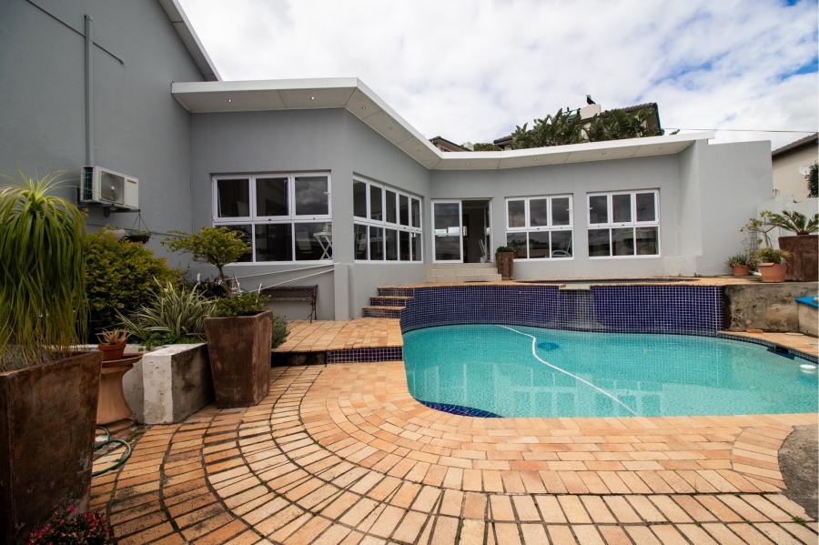 3 Bedroom Property for Sale in Beacon Bay Eastern Cape